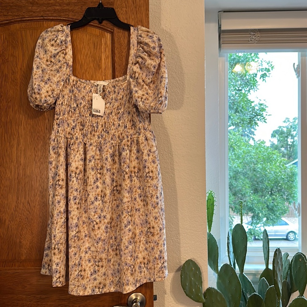 Puffy Short Sleeve Floral Mini Dress
